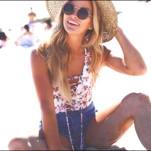 Showmeyourmumu onepiece swimsuit